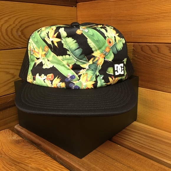 DC Other - DC Mesh SnapBack Cap Trucker Hat